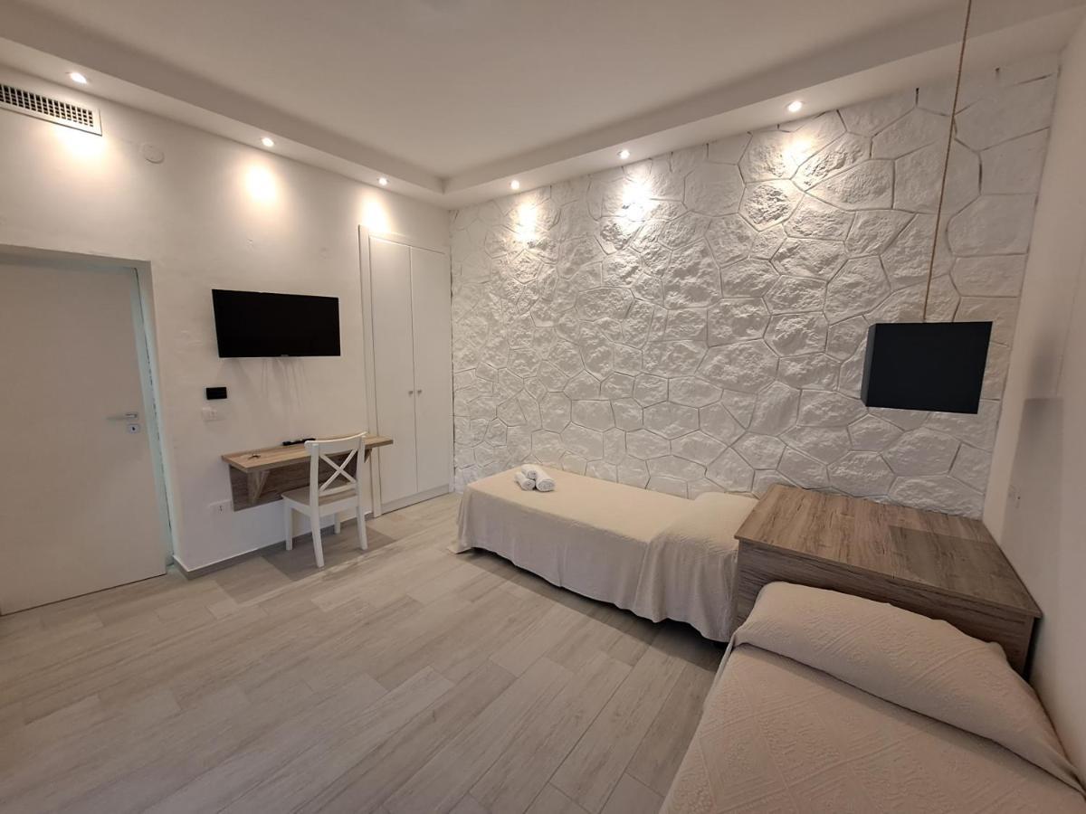 Le Roccette Mare Beach Hotel & Restaurant トロペーア エクステリア 写真