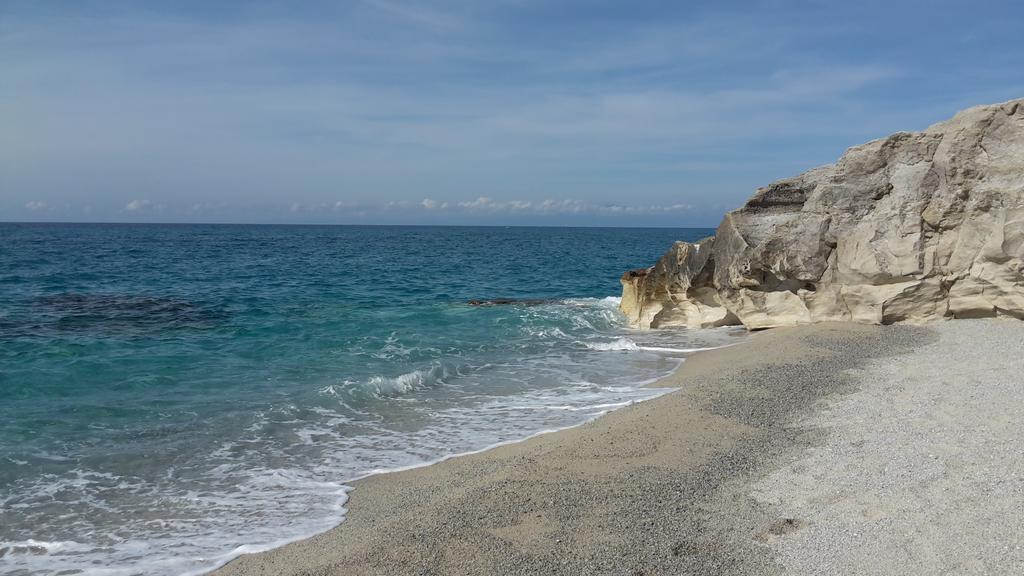 Le Roccette Mare Beach Hotel & Restaurant トロペーア エクステリア 写真