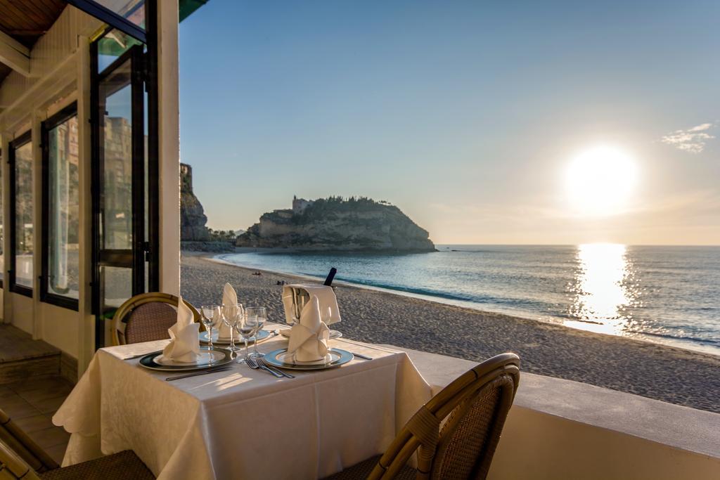 Le Roccette Mare Beach Hotel & Restaurant トロペーア エクステリア 写真
