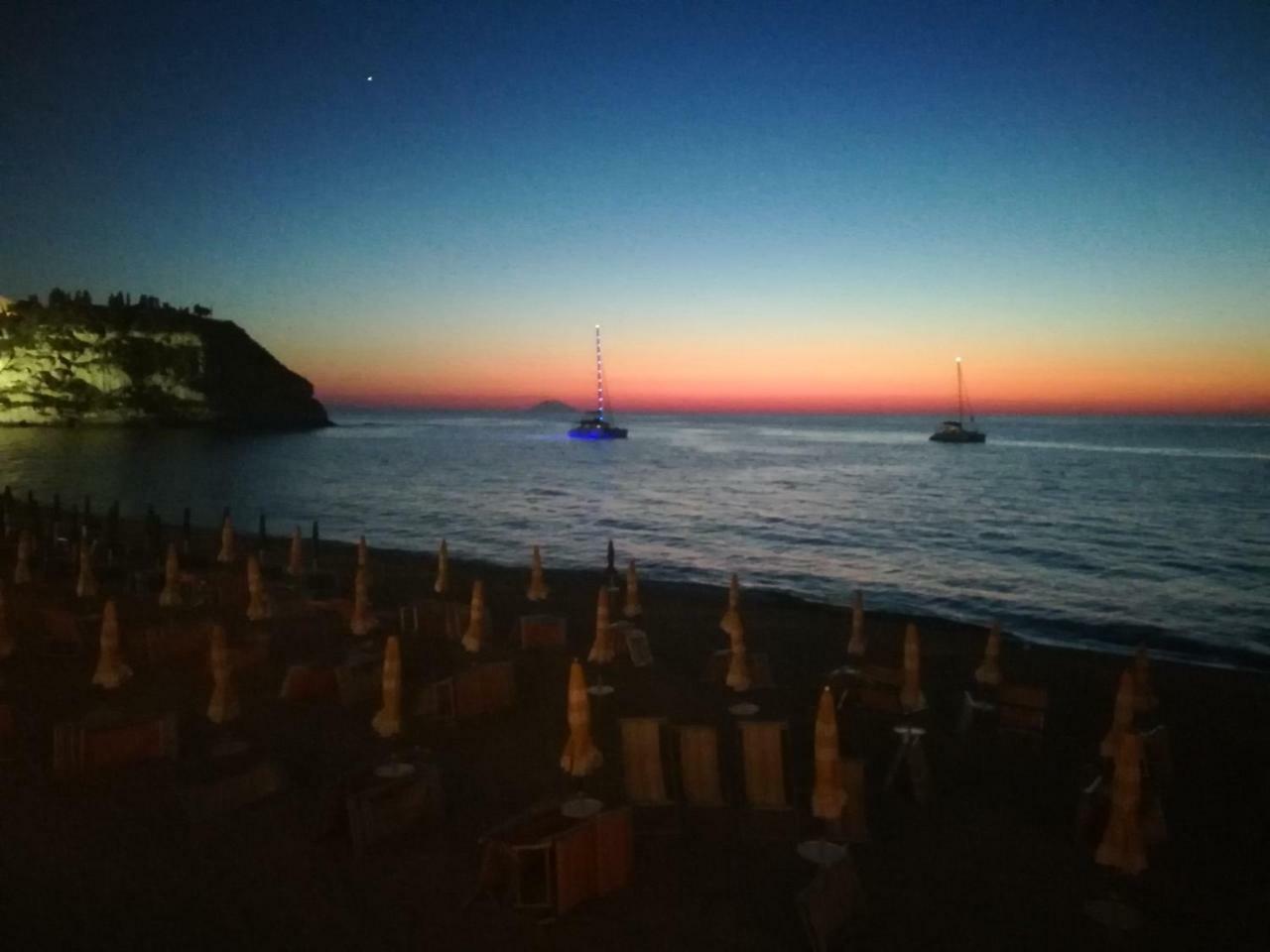 Le Roccette Mare Beach Hotel & Restaurant トロペーア エクステリア 写真